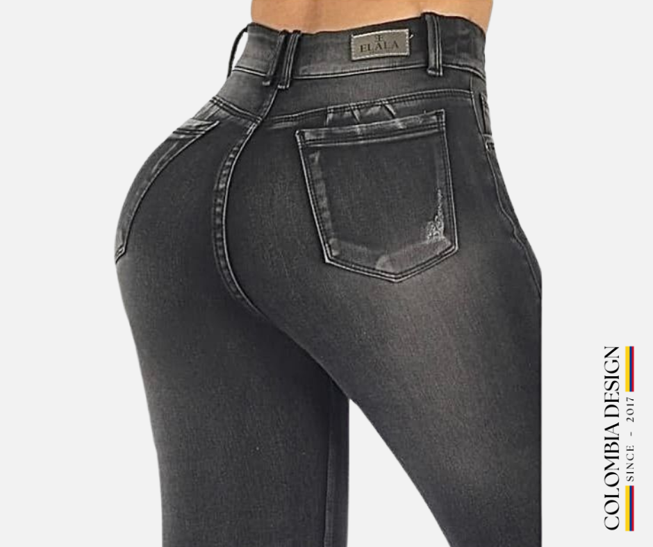 Jean Skinny, con bolsillos traseros, tiro medio, color Gris con detalles modernos. Ref 52.