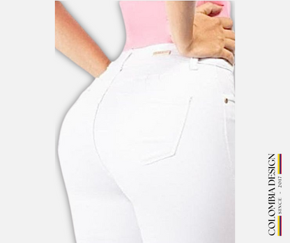 Jean Skinny con Bolsillos traseros, color Blanco. Ref 42.