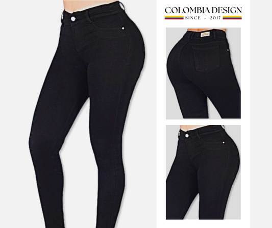 Jean Skinny, con Bolsillos traseros, tiro medio, un botón, color Negro. Ref 48.